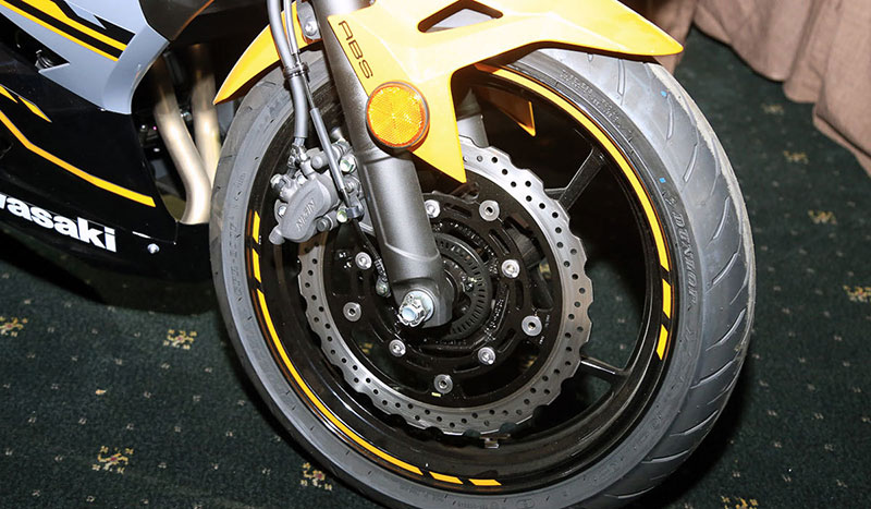 Kawasaki Ninja 400 về Việt Nam giá từ 153 triệu đồng